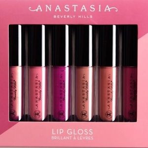 NEW LIPGLOSS SET